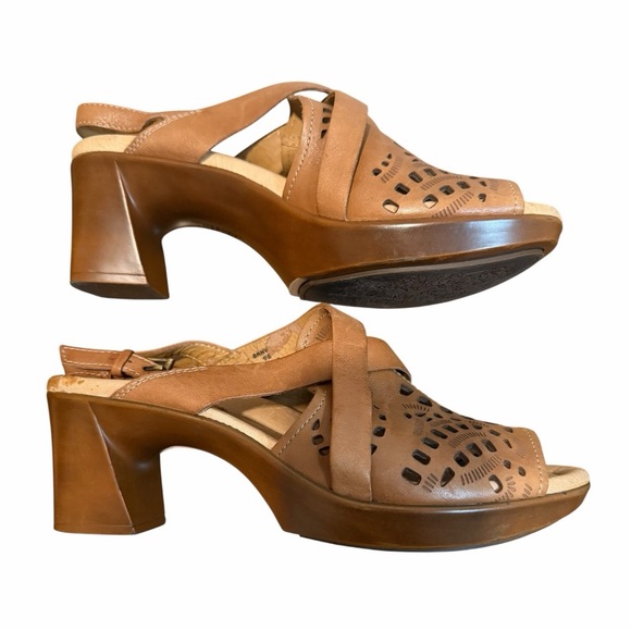 Earth Shoes - EARTH Leather Cutout Slingback Boho Sandals Wooden Heel size 9